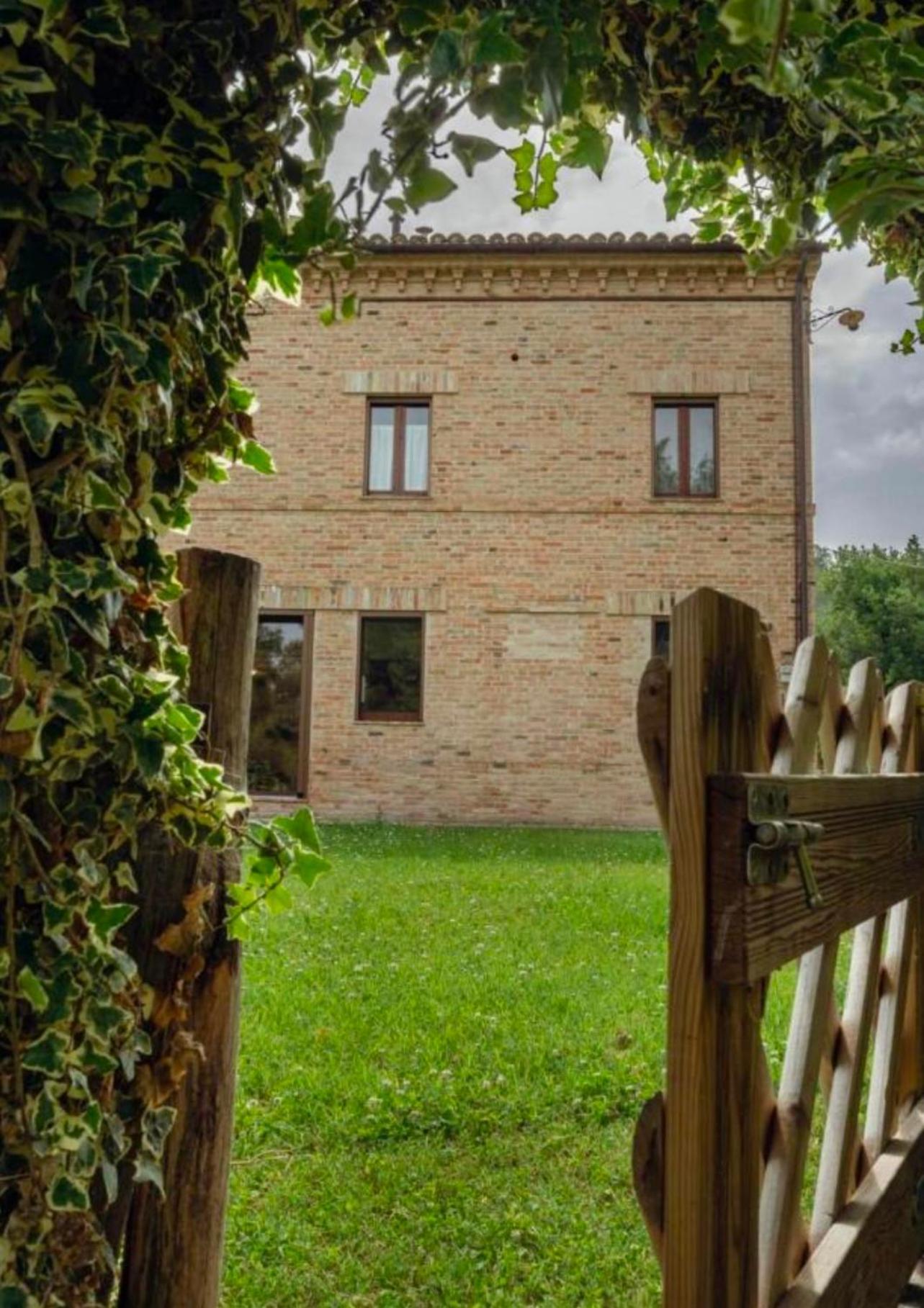Tenuta Gran Bosco Loro Piceno Buitenkant foto